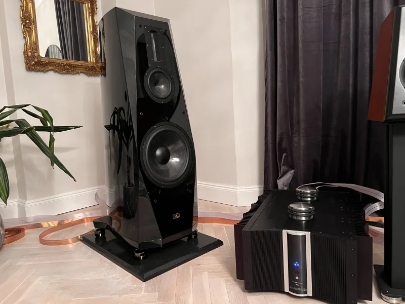 Aurum Cantus V12F Piano Black Edition  - Bild 2 av 5