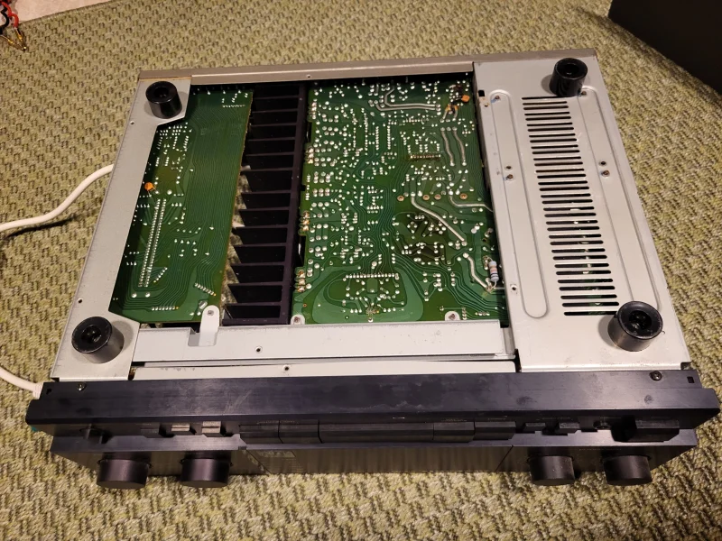 Marantz pm 64 i behov av stor service Marantz pm 64 i behov av stor service - Bild 3 av 6