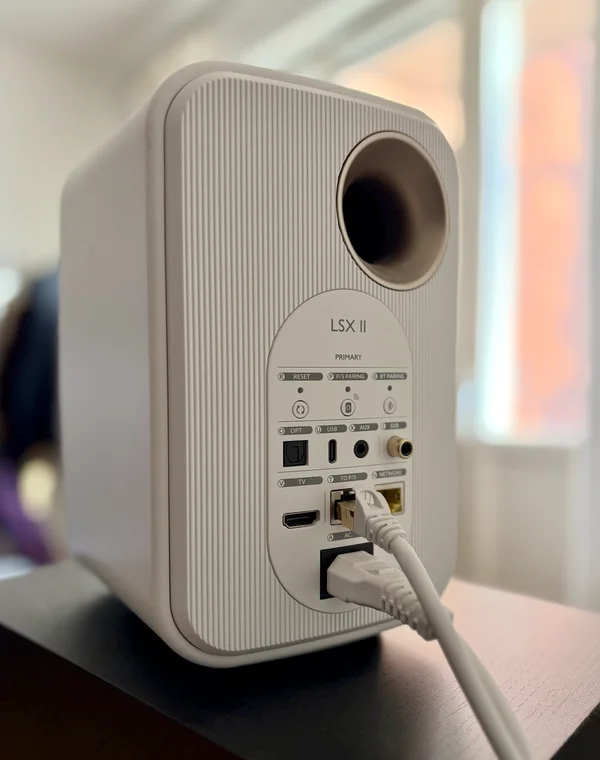 KEF LSX II (Full version/ Ej LT)&ndash; Mineral White &ndash; Nyskick 1̶0̶5̶0̶0̶ ̶s̶e̶k̶ 8900 SEK - Kuva 2 / 2