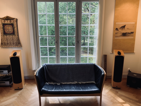 Bowers & Wilkens 703 S1