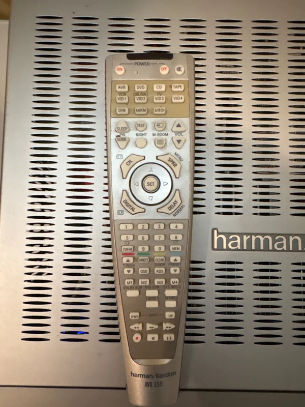 Harman/Kardon AVR 335 Hemmabioreceiver i mycket fint skick Harman/Kardon AVR 335 Hemmabioreceiver i mycket fint skick - Image 3 of 3
