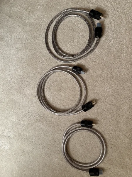 Diverse kablar till salu Diverse kablar till salu - Bild 3 av 4