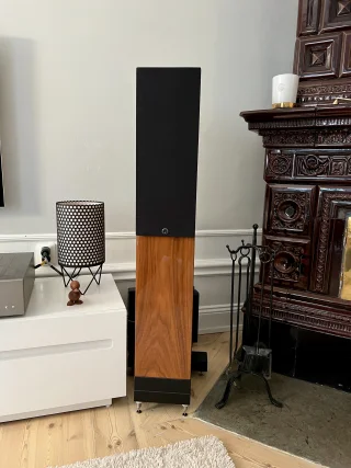 Wilson Benesch Square Five