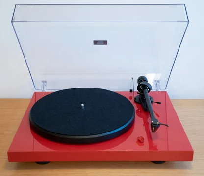 Pro Ject Debut III med Ortofon 2M