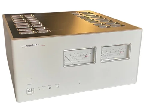 Luxman M-900u