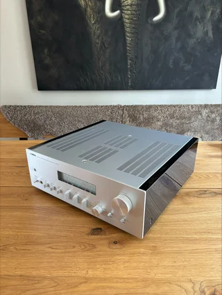 Yamaha A-S2100 &ndash; premium hifi-f&ouml;rst&auml;rkare i absolut nyskick.