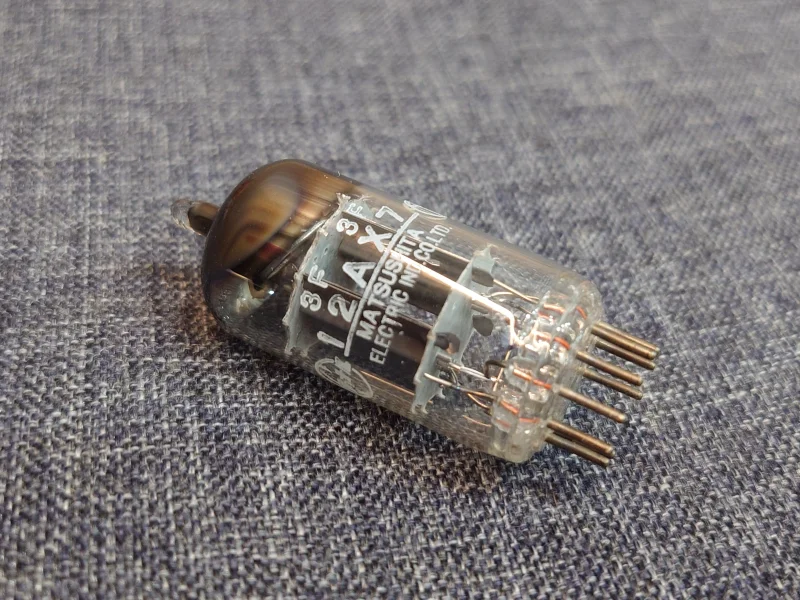 12ax7 (Ecc83) National (Matsushita) Made in Japan radior&ouml;r - Bild 5 av 6