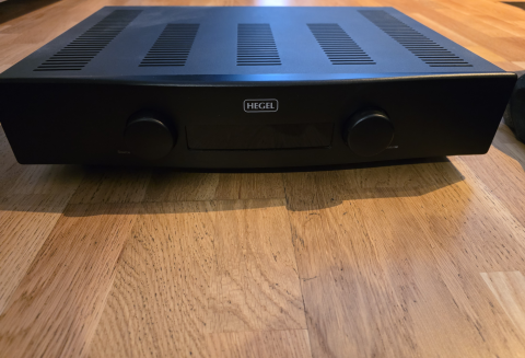 ¨Hegel H80 Mint Condition