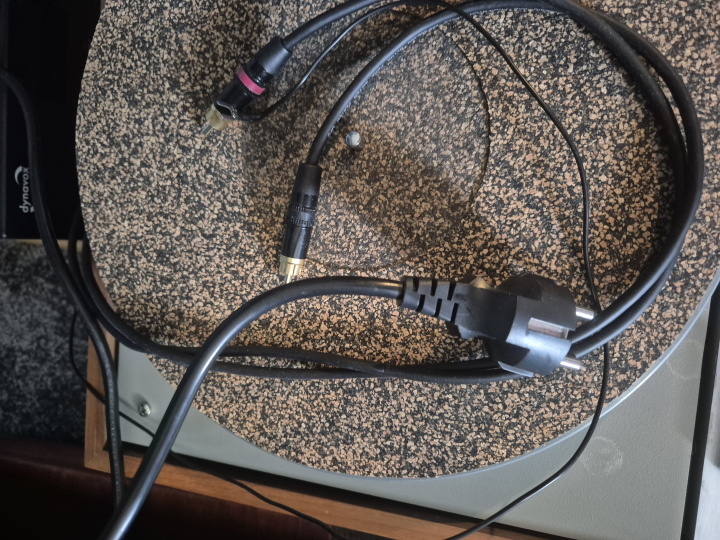 Thorens TD125