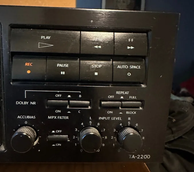 Onkyo kassett d&auml;ck TA-2200 - Bild 2 av 4