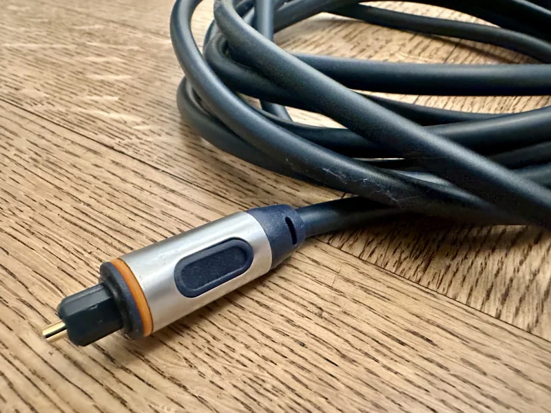 Optisk kabel (3 m) - Bild 2 av 3