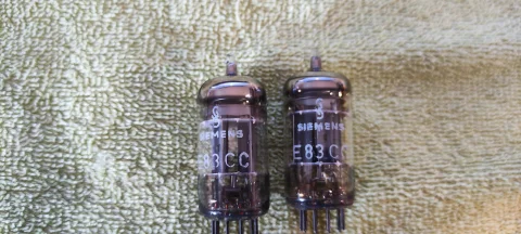 Matchat par philips miniwatt ECC81 60 från talet!