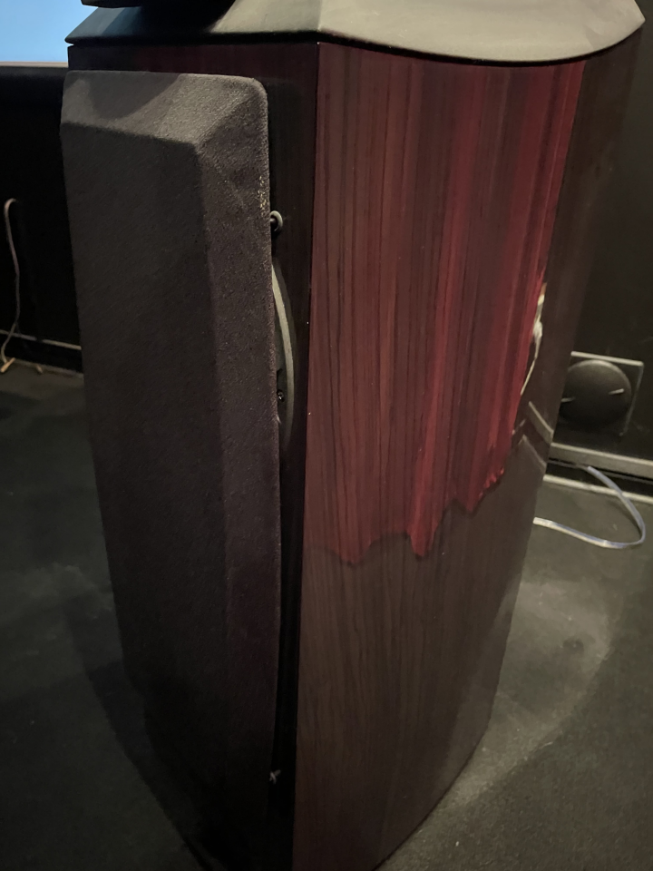 JBL Array 1000, JBL Synthesis 8320 x 4