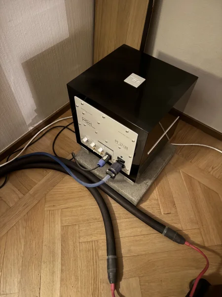 2 st REL 218 subbasar - Bild 1 av 2