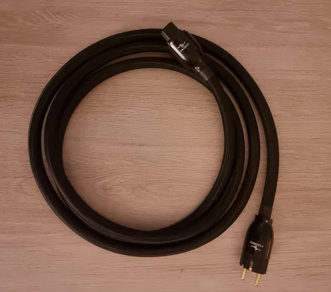 3 tunga strömkablar. 3 tunga strömkablar. - Bild 3 av 5