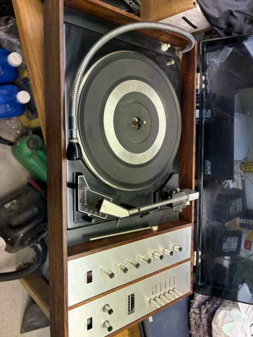 Garrard mod SP 25 MkIII med Rank Arena 2000GT 