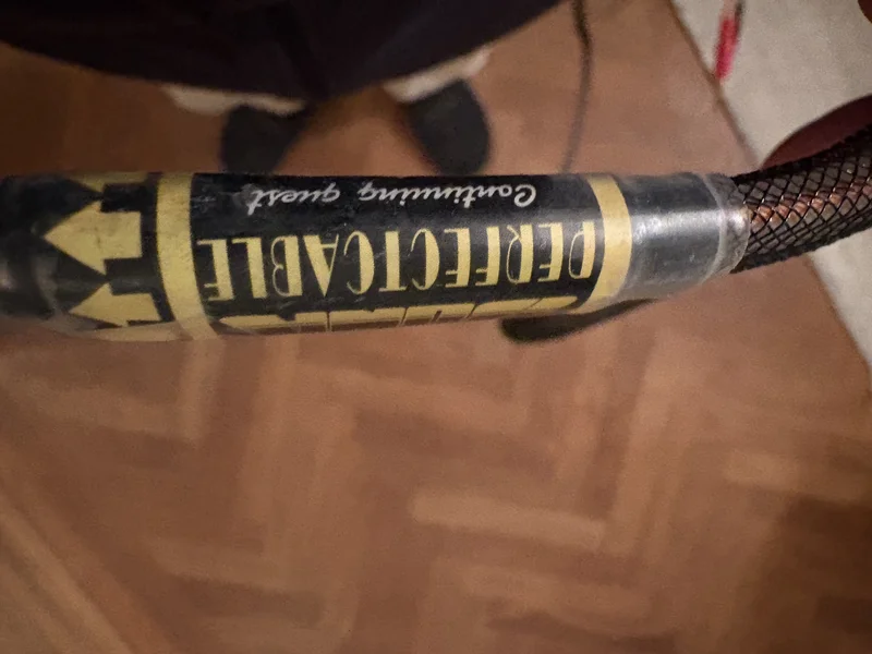 Aurum Cantus Leisure 6 med originalstativ och h&ouml;gtalarkablar - Bild 7 av 8