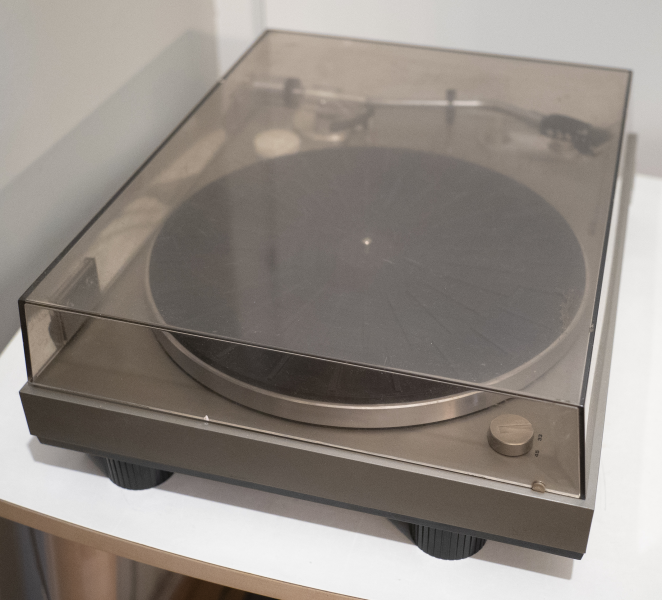 Akai AP-101C Halvautomatisk skivspelare - Bild 7 av 7