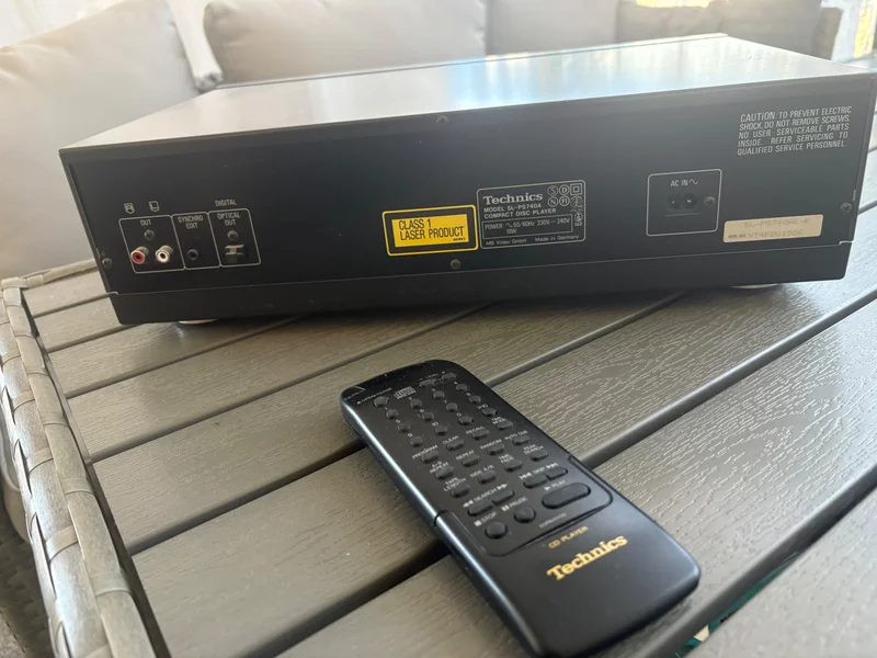 Technics compact disc player SL-PS740A - Bild 2 av 2