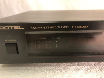 Rotel RT-950BX AM/FM tuner