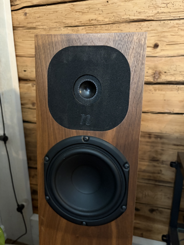 Neat Motive SX2