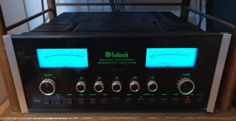 McIntosh MA6900 Limited Edition - Bokad/S&aring;ld