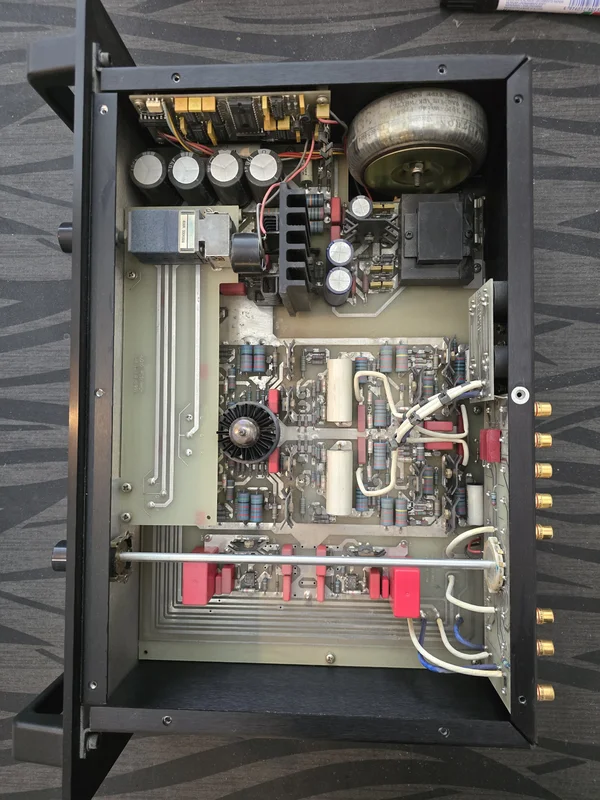 Audio Research LS-2 (Preamp)+ 100.2 (Power Amp) - Bild 4 av 9