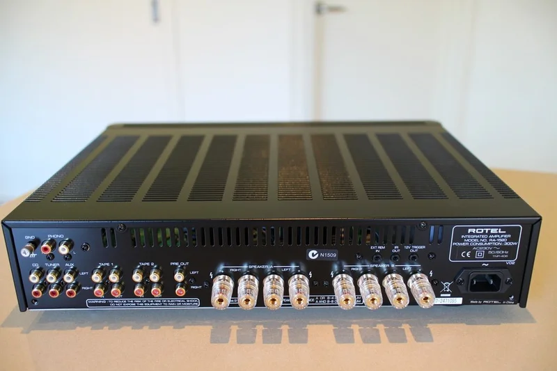 Rotel RA-1520 i toppskick - Bild 5 av 6