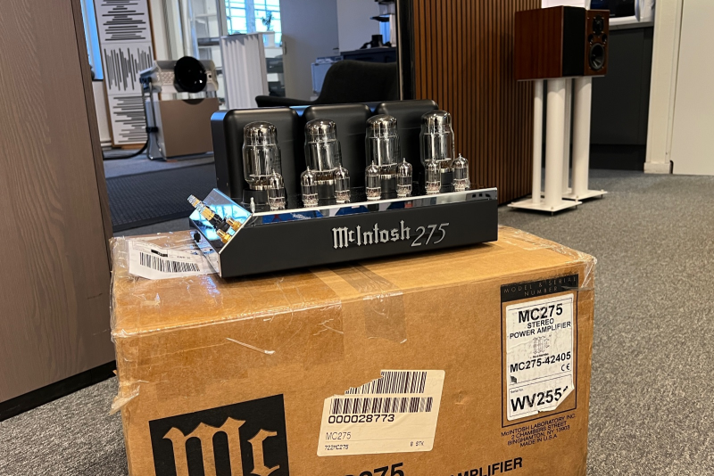 McIntosh MC-275 MKV- Begagnat rörslutsteg McIntosh MC-275 MKV- Begagnat rörslutsteg - Bild 1 av 3