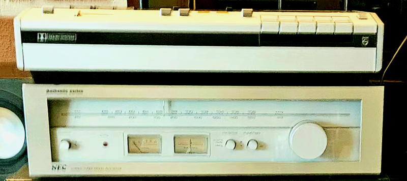 Säljer av 10 olika fina, gamla och igenkända hifi delar  - Bild 9 av 9