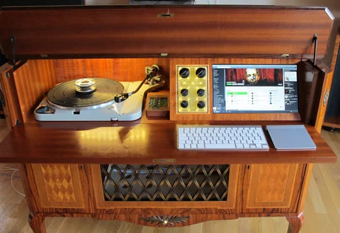 Ombyggd Dux radiogrammofon fr&aring;n 50-talet