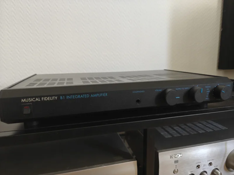 Musical Fidelity B1 i utmärkt skick Musical Fidelity B1 i utmärkt skick - Bild 1 av 3