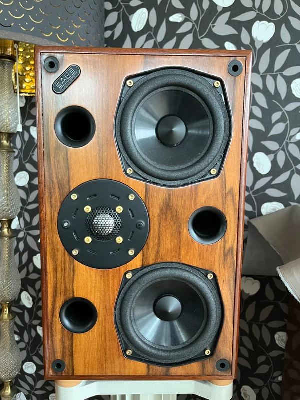 Acoustic Energy AE2 + originalstativ - Bild 1 av 4