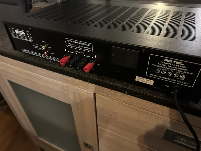 Rotel RB-960BX Slutsteg - Bild 2 av 2