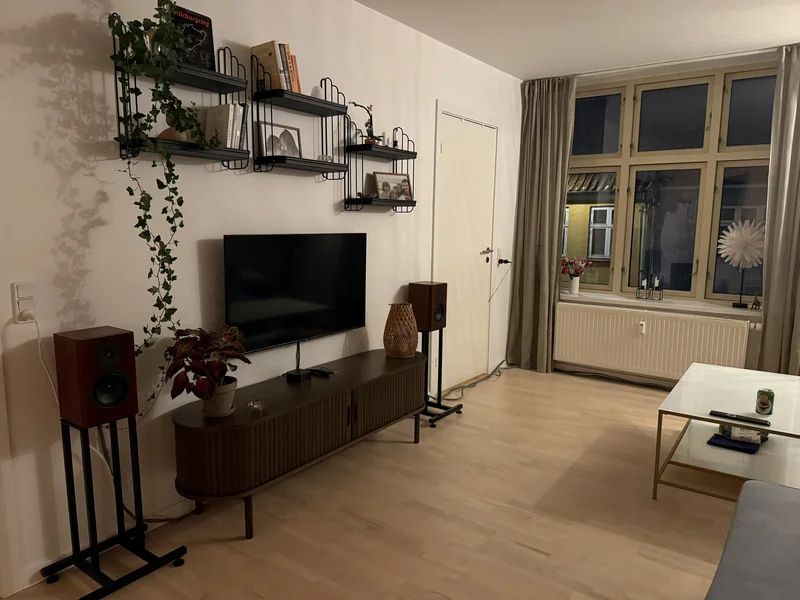 Linn Tukan inklusive stativ - Bild 2 av 8