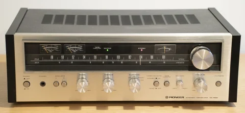 Pioneer SX-590 AM/FM Stereo Receiver (1978-80)