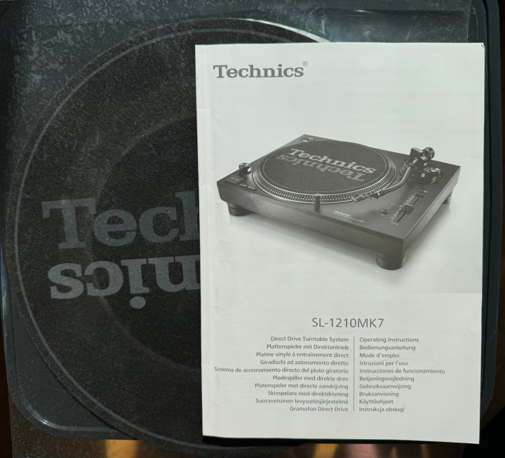 Technics SL-1210 MK7