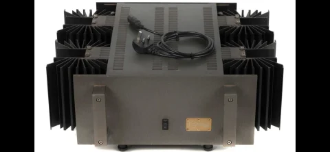 Kraftfullt slutsteg köpes