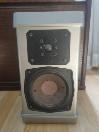 Grundig Box M300