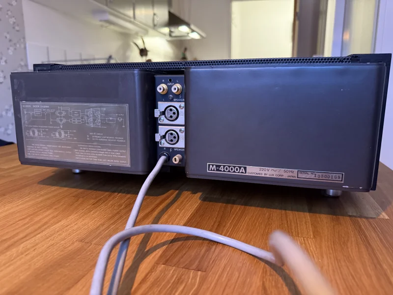 Luxman M4000A Luxman M4000A - Bild 2 av 5