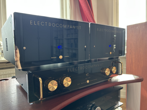 Electrocompaniet EC4R, AW-PRO1