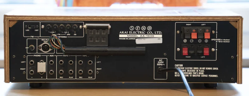 Akai AA-1030 Stereo Receiver (1976-79) - Bild 4 av 5