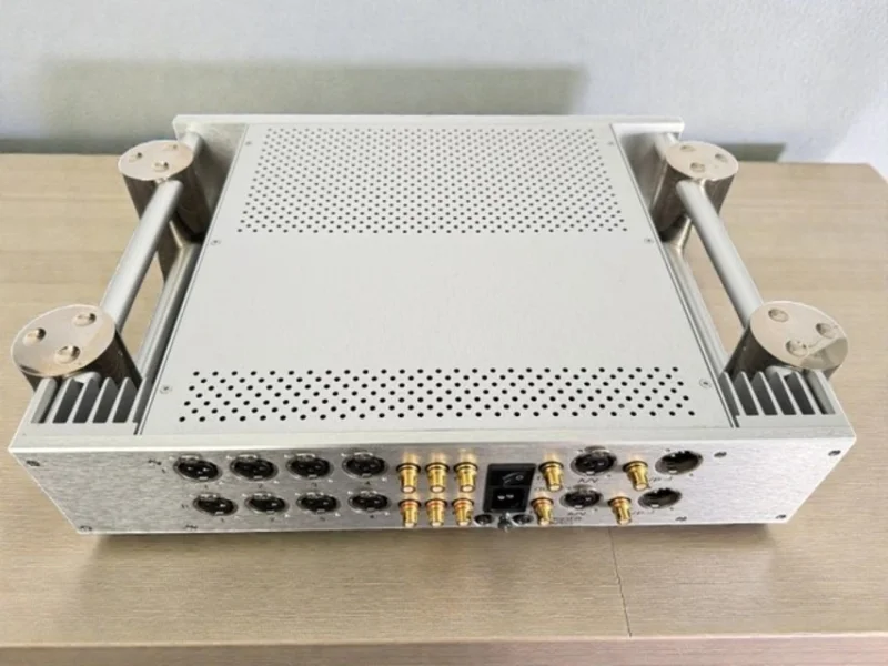 Chord Electronics CPA 3000 f&ouml;rf&ouml;rst&auml;rkare - Bild 2 av 2