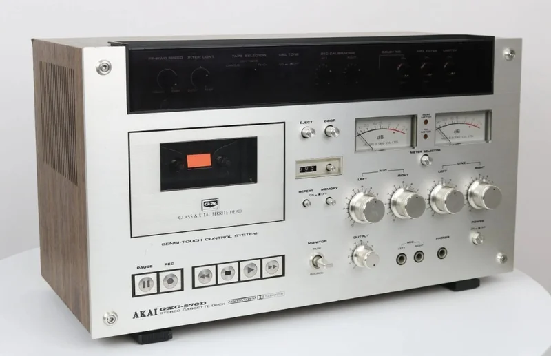 Akai GXC-570 Akai GXC-570 - Kuva 1 / 1