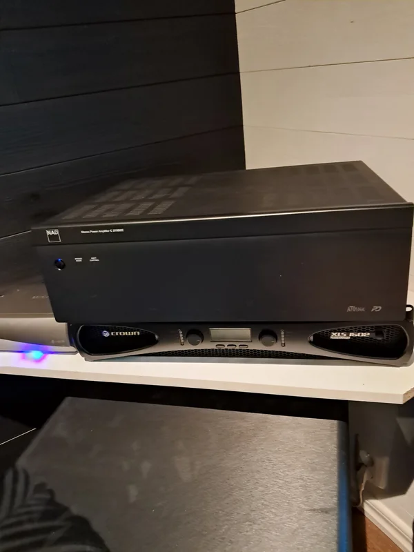 NAD C275BEE Slutsteg (2 x 150W) &ndash; Nyskick / Repfritt - Bild 1 av 3