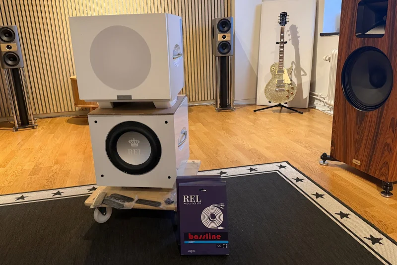 Rel Acoustics S/510 subwoofer & Bassline kabel - Begagnad(e) sub (ar) - Bild 2 av 4