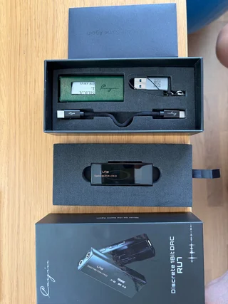 Cayin RU7 USB DAC+Hörlursförstärkare