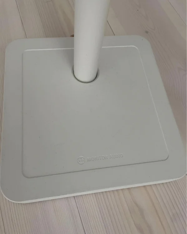 Monitor Audio Radius Stand h&ouml;gtalarstativ vit - Bild 2 av 3