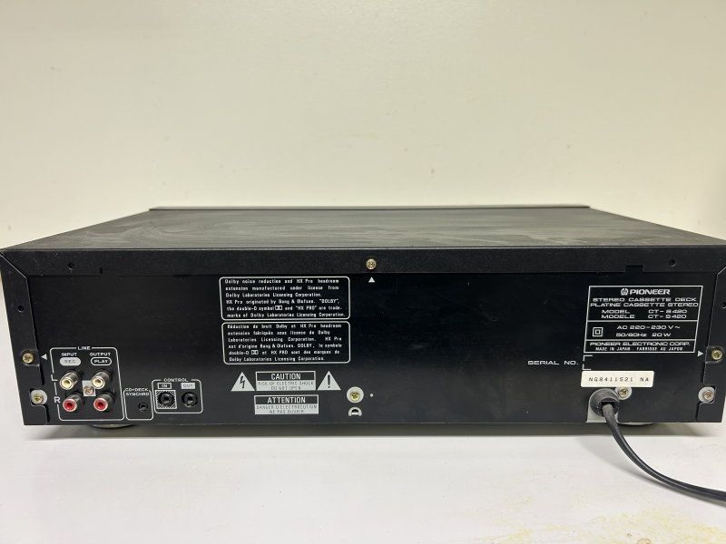 Pioneer - Bild 1 av 2