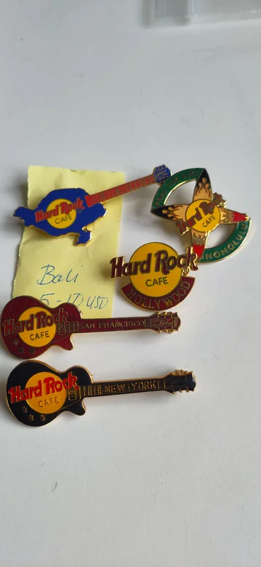 Hard Rock Cafe pins Hard Rock Cafe pins - Bild 1 av 2